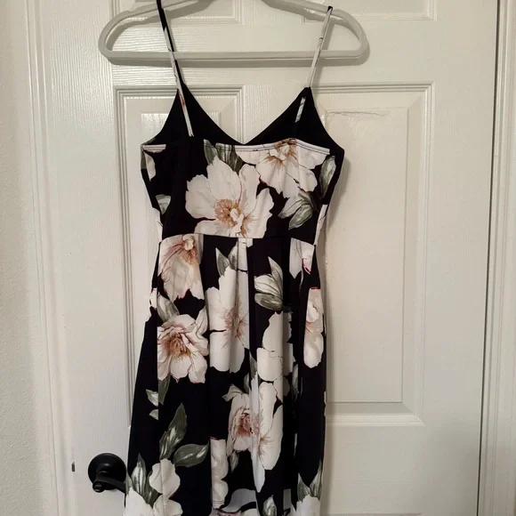 Monteau Black Dress with White Floral Design wedding guest dance classic - Picture 2 of 4